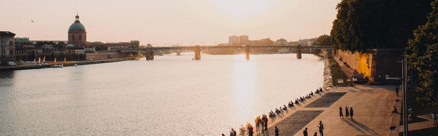 découvrez nos conseils essentiels pour un déménagement réussi à toulouse. planifiez, organisez et exécutez votre déménagement en toute sérénité dans la ville rose.