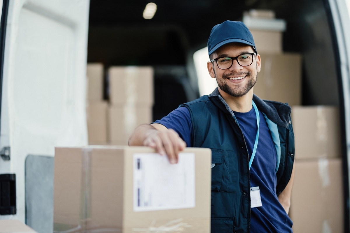 découvrez les principales différences entre un coursier et un livreur. apprenez comment leurs rôles, responsabilités et modes de fonctionnement varient dans le monde de la livraison, afin de mieux comprendre ces métiers en pleine évolution.