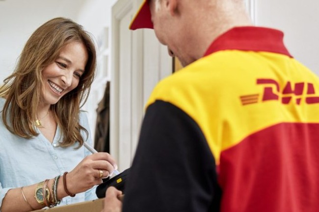 découvrez nos services de livraison dhl rapides et fiables, adaptés à tous vos besoins. profitez d'une expédition mondiale sécurisée et suivez vos colis en temps réel. faites confiance à dhl pour des livraisons ponctuelles et efficaces.