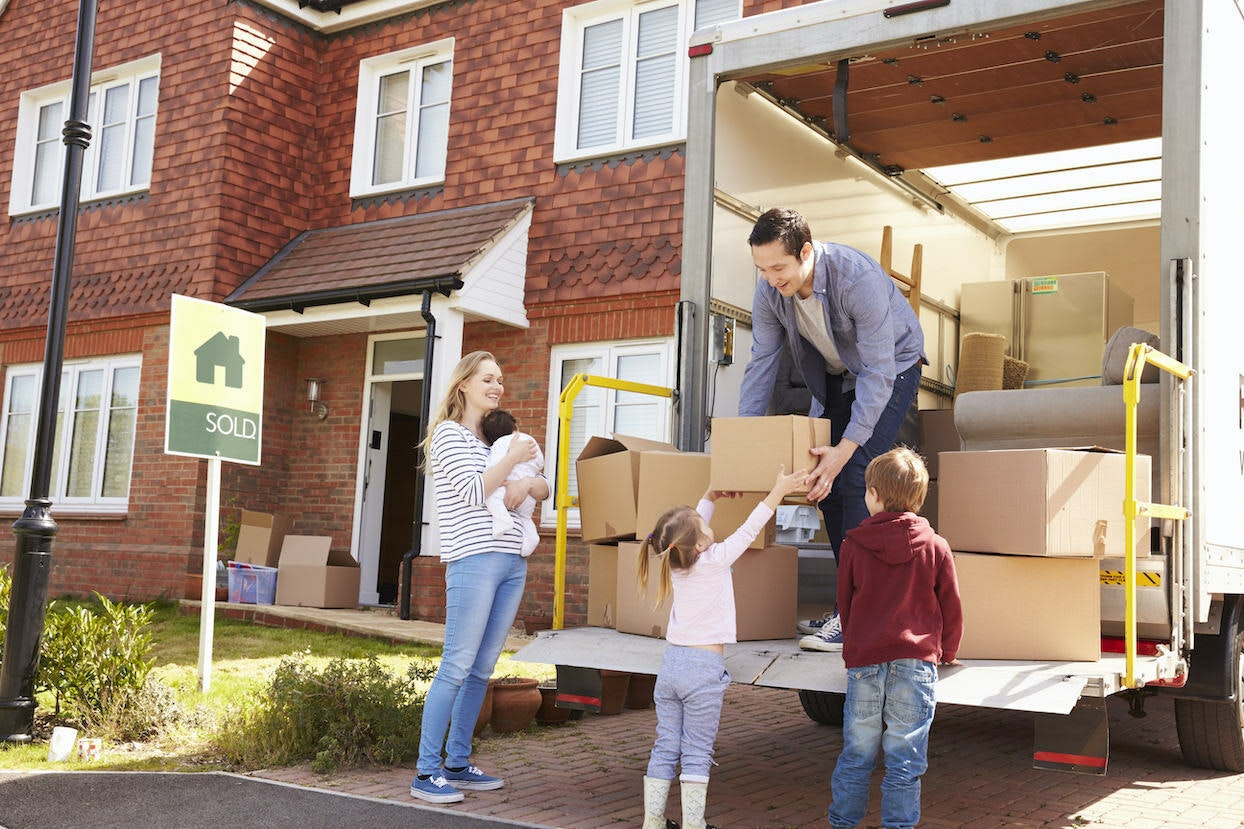 découvrez nos conseils pour choisir le camion de déménagement idéal. sélectionnez la taille adaptée à vos besoins, optimisez le transport de vos biens et facilitez votre déménagement grâce à nos astuces pratiques.