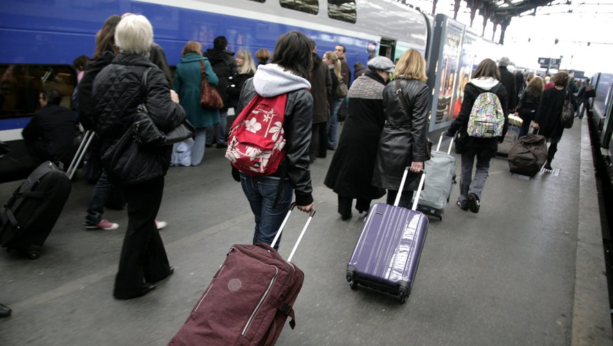 découvrez le service de transport de colis sncf, une solution rapide et fiable pour expédier vos paquets en france. bénéficiez d'une prise en charge optimale, d'un suivi en temps réel et de tarifs compétitifs pour tous vos envois. simplifiez votre logistique avec sncf.