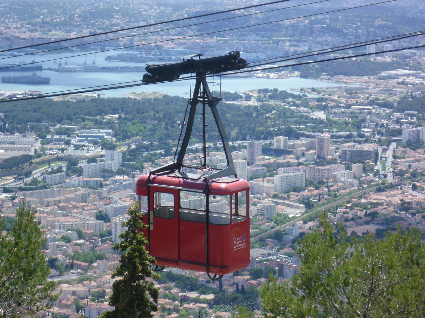 découvrez nos meilleurs conseils pour optimiser votre trajet en voiture entre paris et toulon. d'astuces pratiques à des recommandations de routes pittoresques, préparez votre voyage en toute sérénité et profitez pleinement de ce parcours à travers la france.