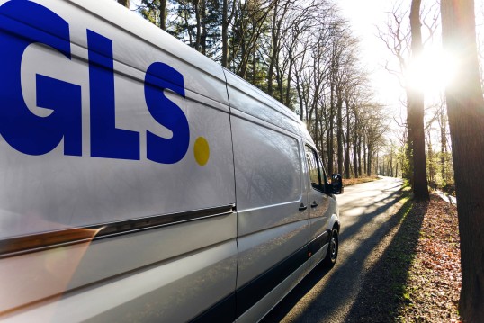 contactez gls facilement pour toutes vos questions sur les services de livraison. notre équipe est à votre écoute pour vous guider et garantir une expérience optimale.