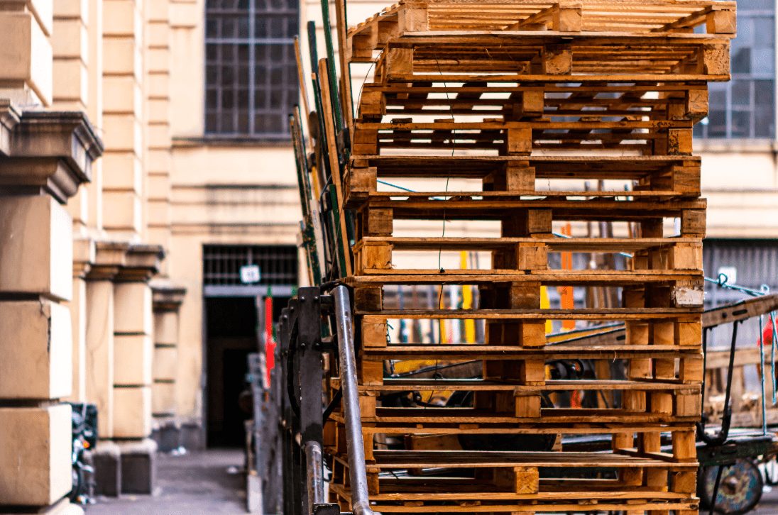 découvrez nos services de demande de transport de palettes adaptés à vos besoins. obtenez des devis rapides et des solutions efficaces pour expédier vos marchandises en toute sécurité.