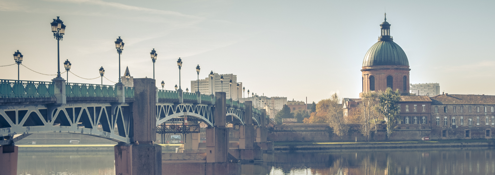 découvrez nos services de déménagement économique entre paris et toulouse. profitez d'un transport sécurisé et d'un rapport qualité-prix imbattable pour un déménagement serein. contactez-nous dès maintenant pour un devis personnalisé !