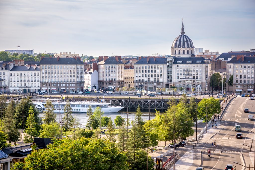 découvrez nos services de déménagement entre la france et la suisse. profitez d'une solution rapide, sécurisée et adaptée à vos besoins pour un transfert de vos biens en toute sérénité.