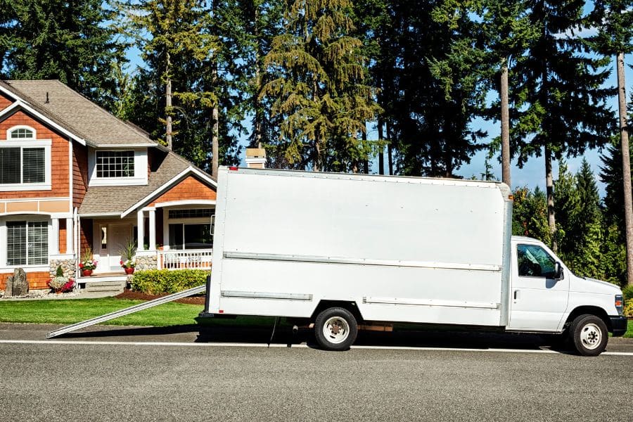 découvrez nos services de déménagement poids lourds adaptés à vos besoins. profitez d'une logistique efficace, d'une équipe expérimentée et d'un matériel de qualité pour assurer le transport de vos biens en toute sécurité. faites le choix de l'expertise pour un déménagement réussi.