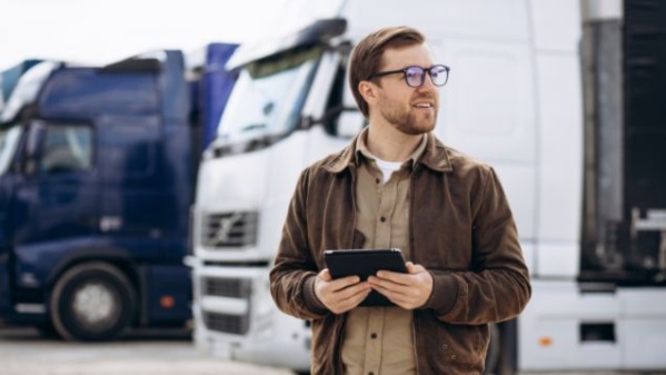 découvrez nos services de déménagement routier, alliant efficacité et sécurité pour un transport optimal de vos biens. profitez de l'expertise de nos équipes pour un déménagement serein, adapté à vos besoins.