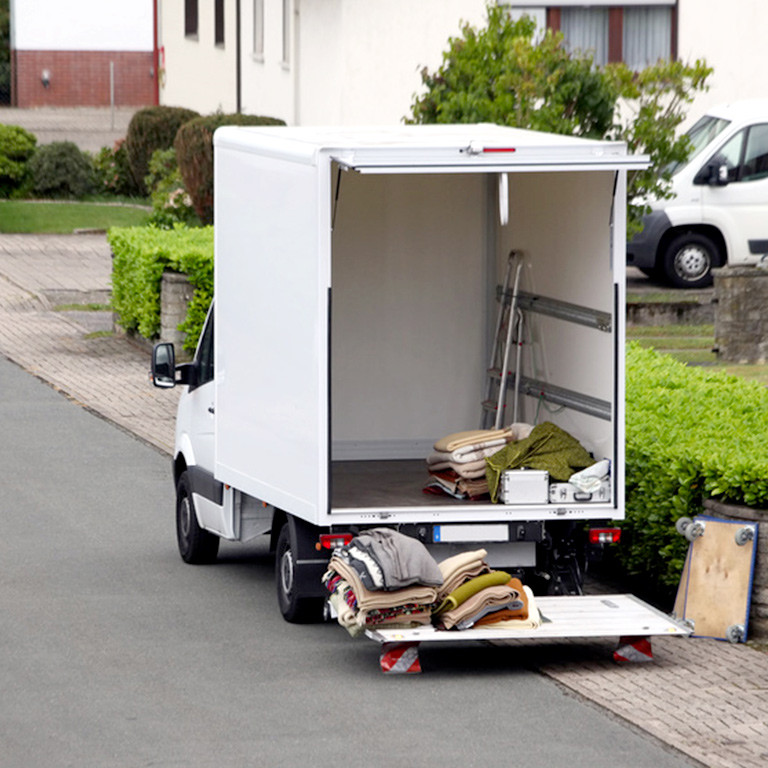 facilitez votre déménagement de véhicule avec nos services spécialisés. nous garantissons un transport sécurisé et rapide de votre voiture, moto ou autre véhicule, partout en france. profitez d'un service fiable et professionnel pour un déménagement sans stress.