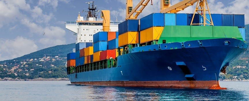 découvrez tout ce qu'il faut savoir sur le fret maritime : définitions, avantages, processus de transport, et conseils pour optimiser votre logistique internationale.