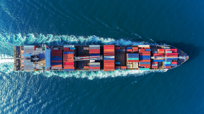 découvrez tout ce qu'il faut savoir sur le fret maritime, un mode de transport fiable et efficace pour expédier vos marchandises à l'international. informez-vous sur les services, les tarifs et les meilleures pratiques pour optimiser vos envois par voie maritime.