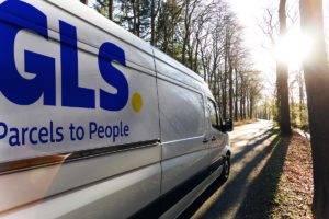 découvrez notre service de livraison gls rapide et fiable, idéal pour expédier vos colis en toute sérénité. profitez d'une solution de transport adaptée à vos besoins, avec un suivi en temps réel de vos envois.