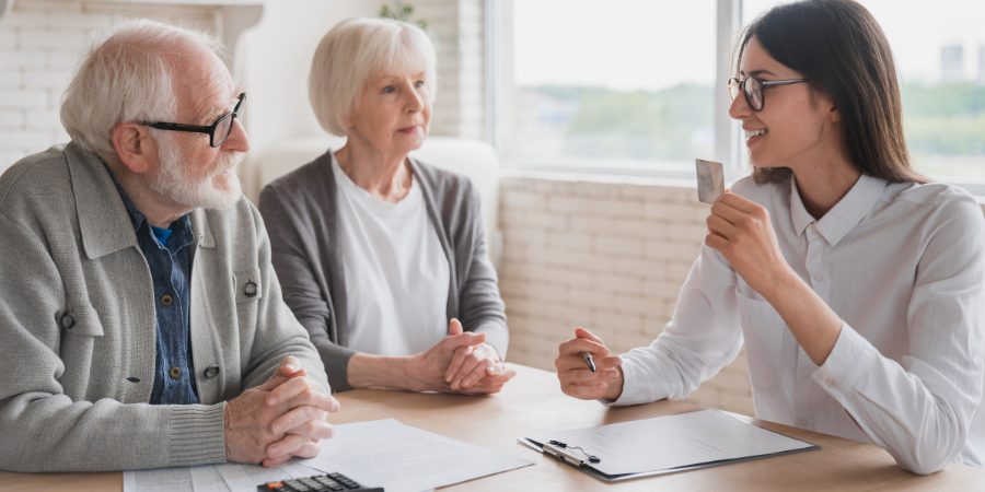 découvrez les différences clés entre mandataire et commissionnaire. apprenez comment ces deux rôles influent sur les transactions commerciales et découvrez lequel pourrait répondre le mieux à vos besoins professionnels.