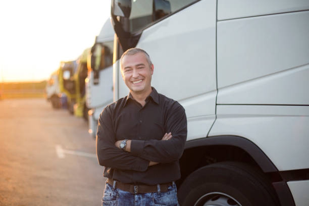 obtenez votre permis de chauffeur routier et lancez votre carrière dans le transport. formations complètes, conseils pratiques et accompagnement personnalisé pour réussir votre certification et accéder aux opportunités professionnelles.