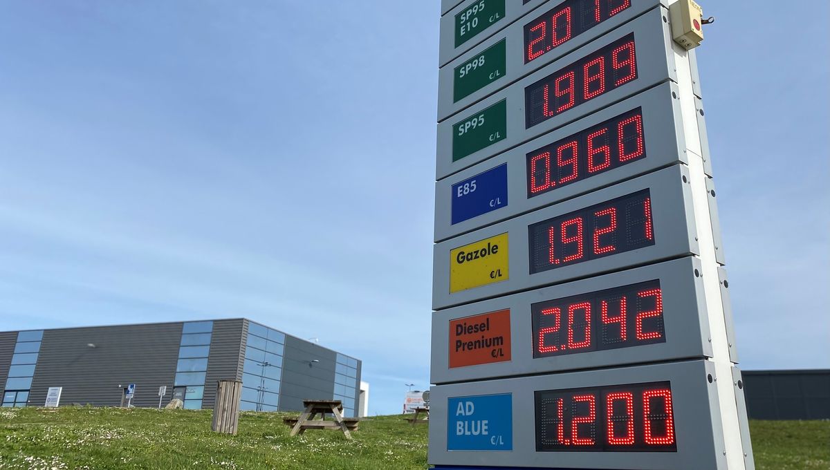 découvrez les derniers prix de l'essence en france. restez informé sur les fluctuations des coûts et trouvez les meilleures stations pour faire le plein au meilleur prix.