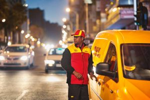 découvrez comment récupérer facilement vos colis dhl avec nos conseils pratiques. obtenez des informations sur les points de retrait, la procédure à suivre et assurez-vous de ne jamais manquer la réception de vos commandes.