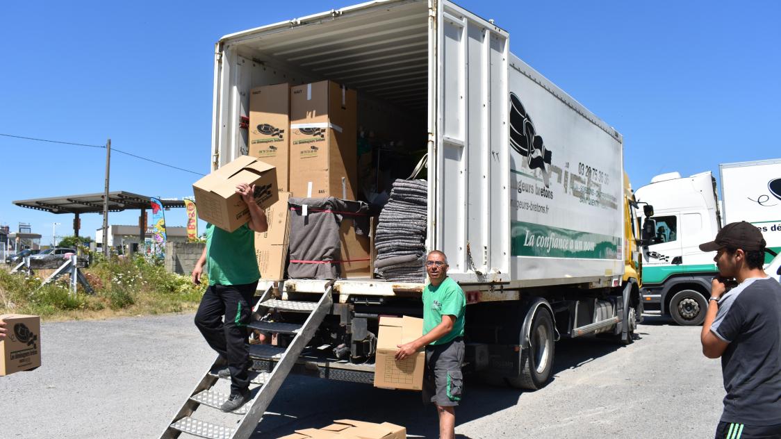 découvrez nos services de transport poids lourd spécialisés dans le déménagement. bénéficiez d'une logistique fiable et d'une équipe expérimentée pour un déménagement en toute sécurité et efficacité. contactez-nous dès aujourd'hui pour un devis personnalisé.