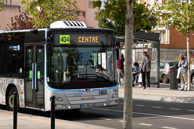 découvrez comment le transport réduit peut optimiser vos coûts logistiques tout en minimisant l'impact environnemental. explorez nos solutions innovantes pour une chaîne d'approvisionnement plus efficace et durable.