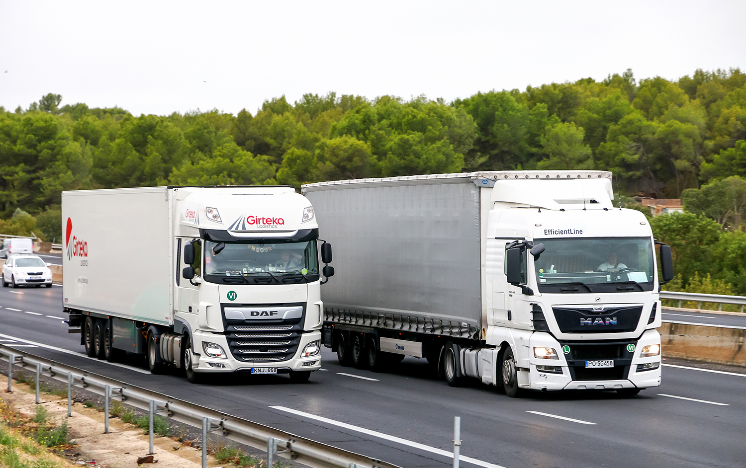 découvrez nos services de transport routier fiables et efficaces pour tous vos besoins logistiques. profitez de solutions sur mesure, d'une flotte modernisée et d'un suivi en temps réel pour assurer la livraison de vos marchandises en toute sécurité.