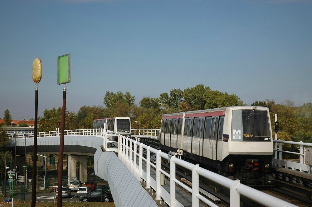 découvrez les meilleures options de transport à toulouse, de la mobilité urbaine aux services de transport régional. profitez de conseils pratiques pour naviguer facilement dans la ville rose.