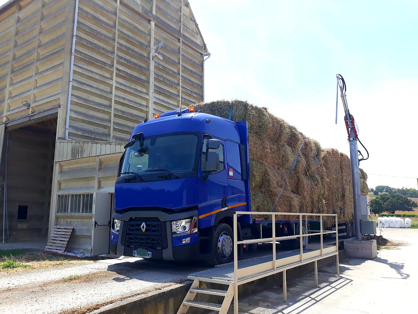 découvrez notre service de transporteur en corse, alliant fiabilité et rapidité pour vos besoins de livraison sur l'île. que ce soit pour des colis, des meubles ou des marchandises, nous garantissons un service de qualité adapté à vos exigences. optez pour une solution efficace pour vos déplacements en corse.