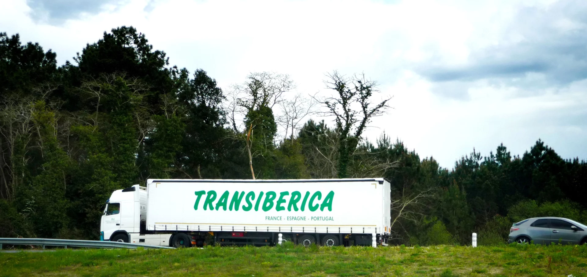 découvrez notre service de transporteur sûr, garantissant la sécurité et la fiabilité de vos envois. profitez d'un suivi en temps réel et d'une équipe dédiée pour un transport sans soucis.