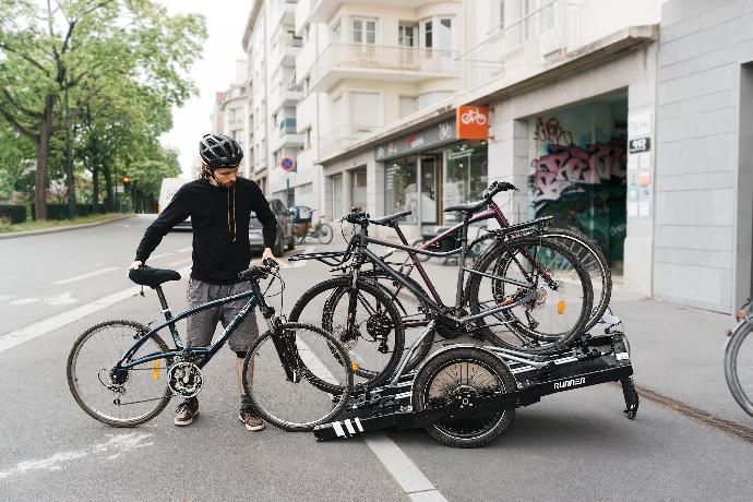 découvrez nos solutions de transport pour vélos, idéales pour les passionnés de cyclisme. profitez de services pratiques et adaptés à vos besoins pour voyager avec votre vélo en toute sérénité.