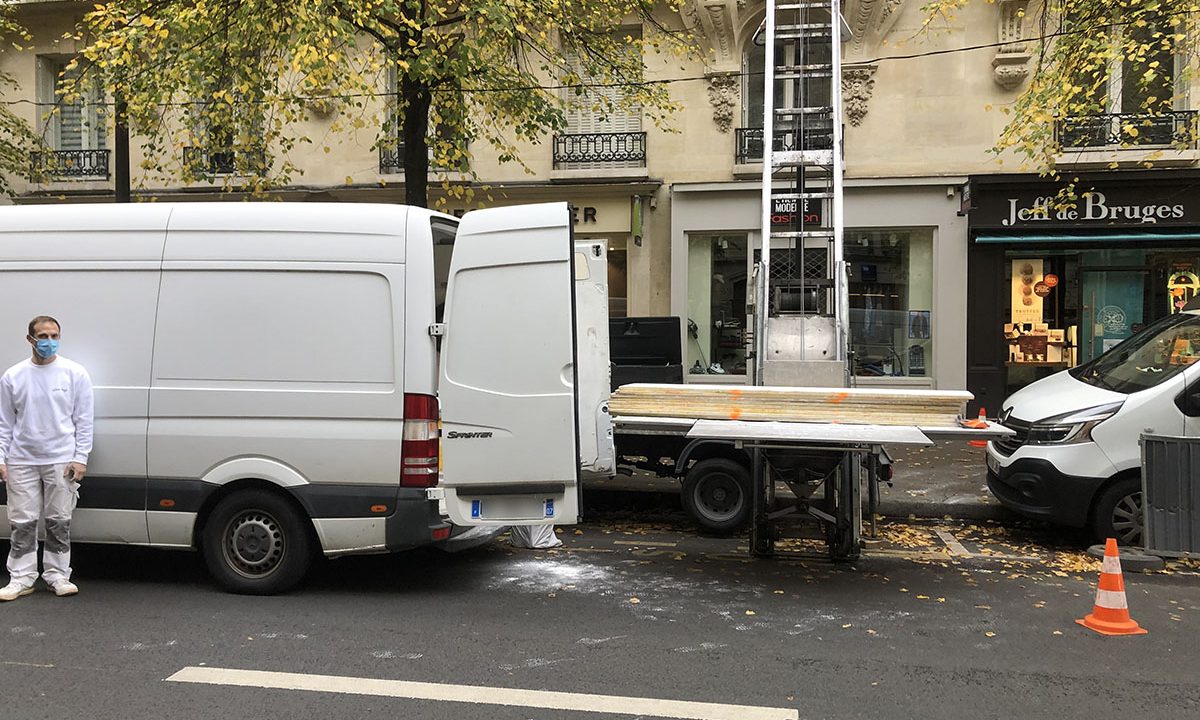 découvrez nos services de transport de meubles à paris, garantissant un déménagement rapide et sécurisé. profitez d'un service professionnel pour un déplacement sans stress de vos biens précieux.