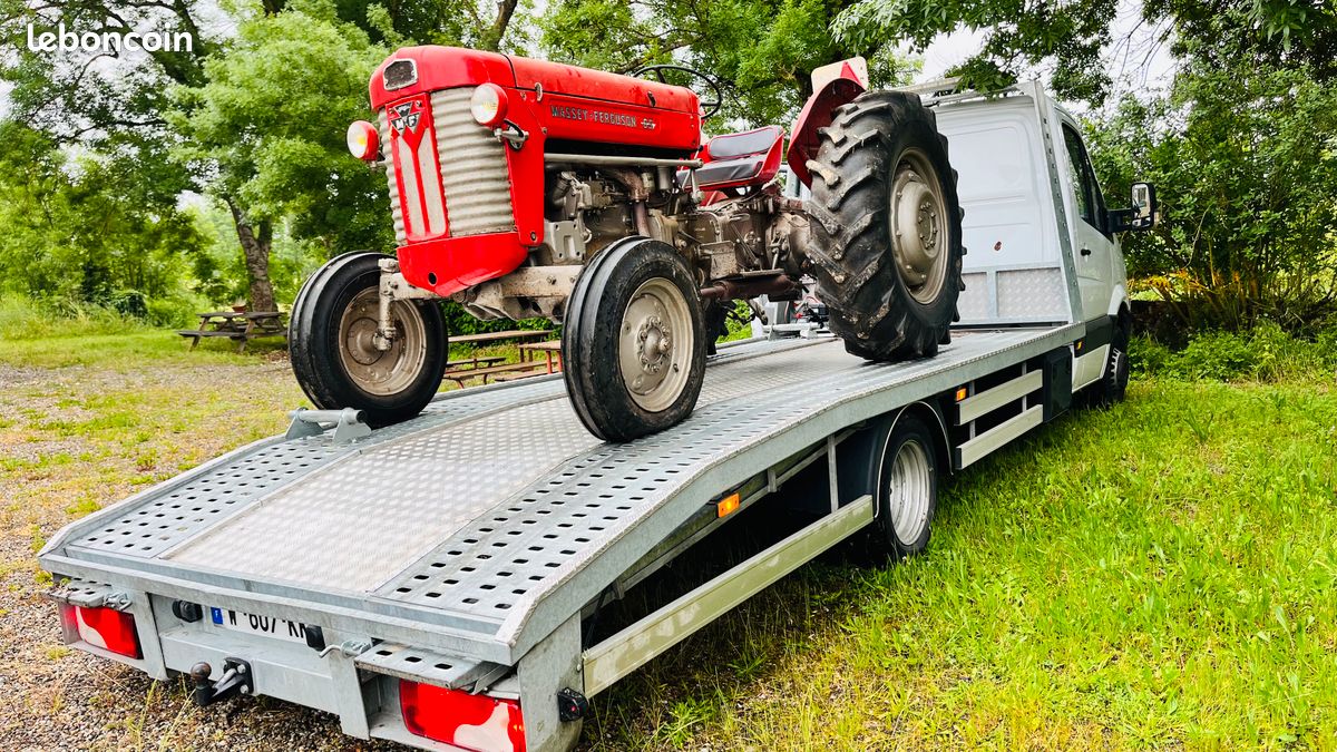 découvrez nos services de transport et d'assistance pour voitures en panne. nous intervenons rapidement pour vous dépanner sur place ou vous aider à transporter votre véhicule vers un garage. fiabilité et professionnalisme garantis.