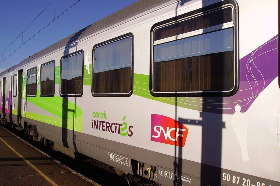 découvrez nos services de transport entre marseille et toulouse. profitez d'un déplacement rapide, confortable et sécurisé pour vos voyages professionnels ou personnels, avec des options adaptées à vos besoins.