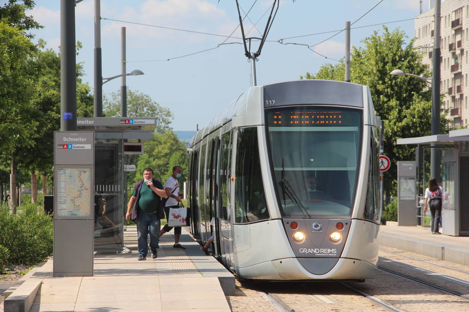 découvrez nos services de transport de nice à reims, offrant confort, sécurité et rapidité pour vos déplacements. réservez dès maintenant et profitez d'un trajet agréable à travers la france.