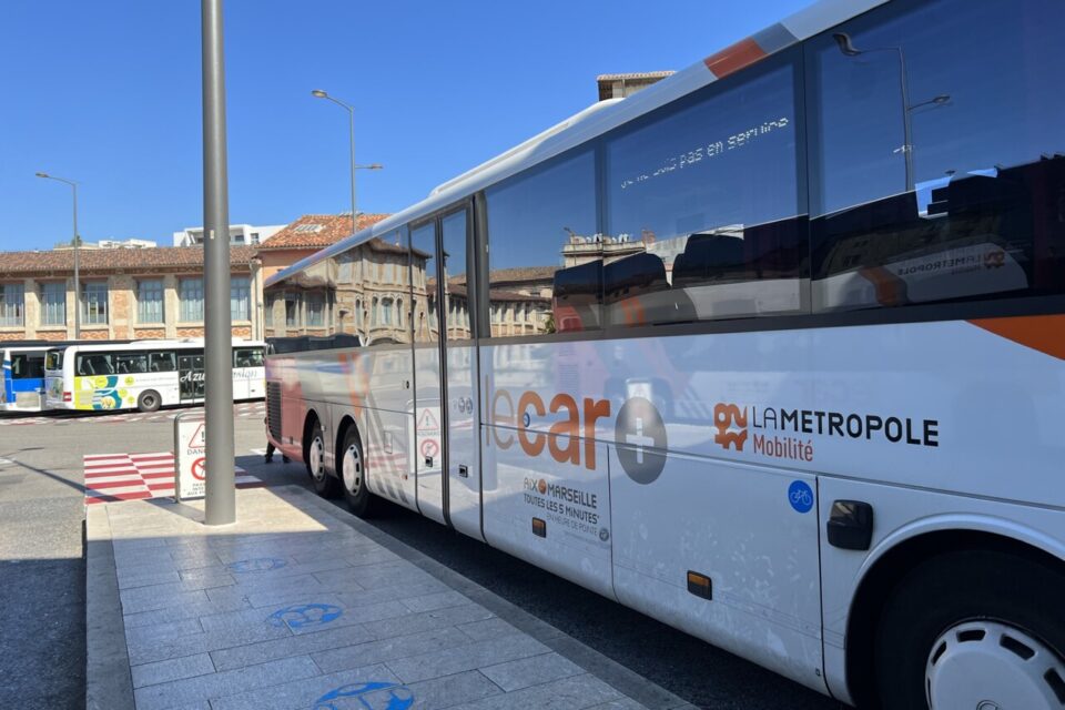 découvrez nos services de transport entre marseille et aix-en-provence. que ce soit pour un déplacement professionnel ou un voyage personnel, nous vous offrons des solutions de transport pratiques, confortables et fiables. réservez dès maintenant pour un trajet agréable!