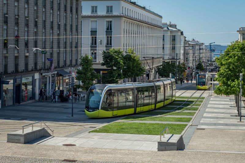 découvrez les meilleures options de transport à brest pour vos déplacements. que ce soit en bus, tram, vélo ou voiture, trouvez des informations pratiques et des conseils pour explorer cette belle ville bretonne facilement.