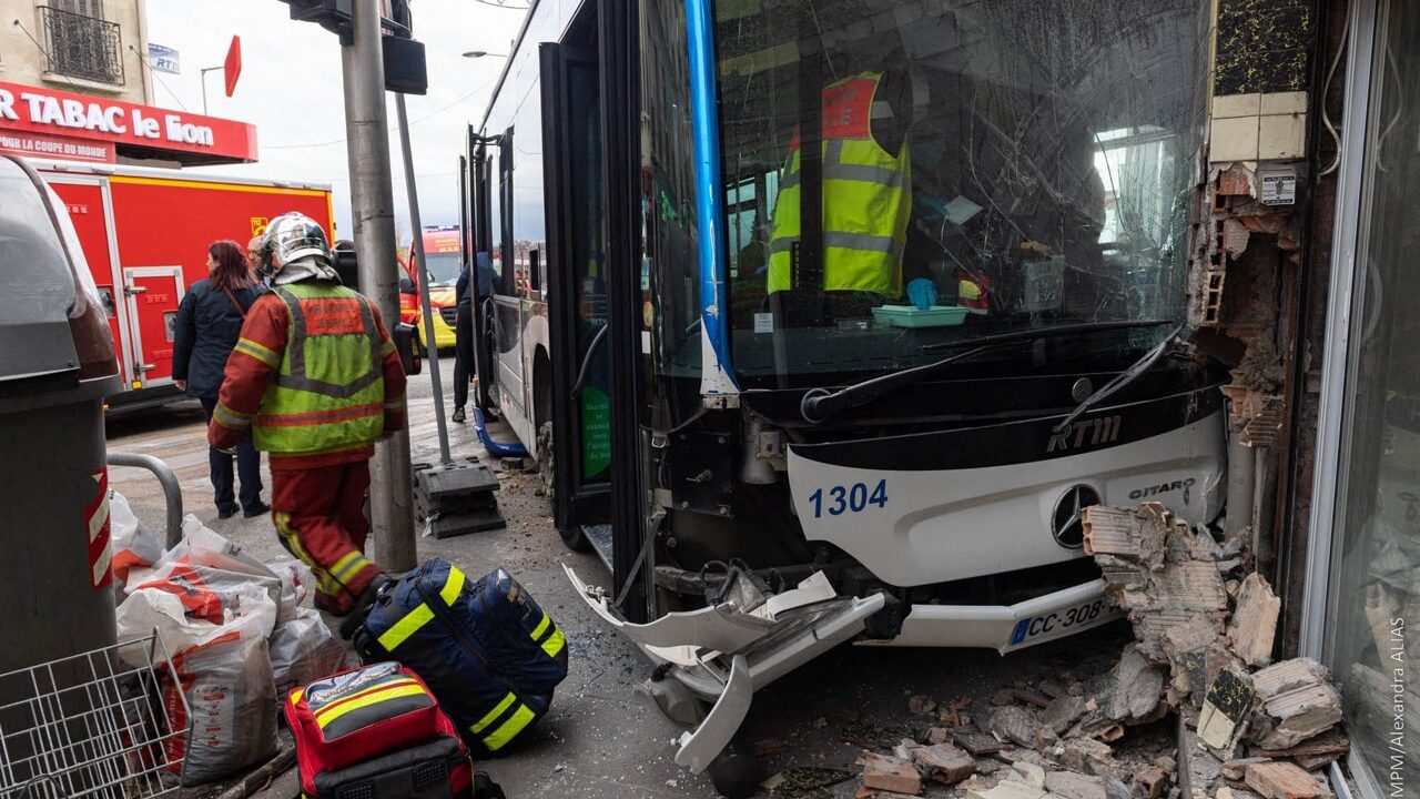 découvrez des options de transport pratique entre marseille et lyon. que ce soit en train, en bus ou en voiture, trouvez la solution idéale pour voyager confortablement et rapidement entre ces deux grandes villes françaises.