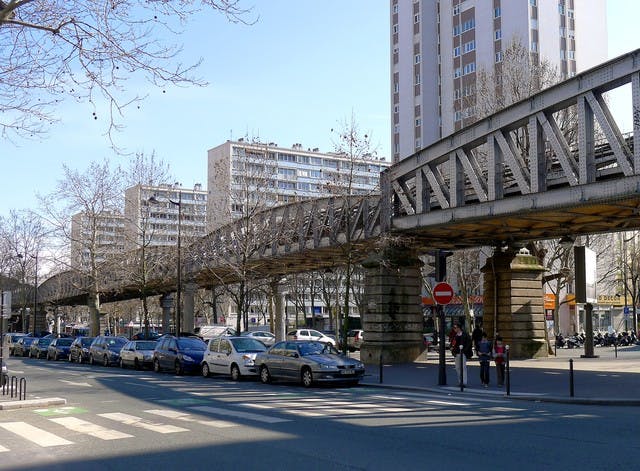 découvrez notre service de déménagement entre lille et dijon, alliant professionnalisme et expertise. que ce soit pour un déménagement résidentiel ou professionnel, notre équipe vous garantit un transport sécurisé de vos biens. réservez dès maintenant pour un déménagement sans stress.