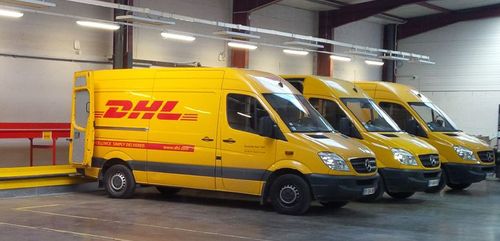 découvrez la fiabilité de dhl pour votre déménagement. profitez d'un service rapide et sécurisé pour transporter vos biens en toute confiance. des solutions personnalisées adaptées à vos besoins vous attendent.