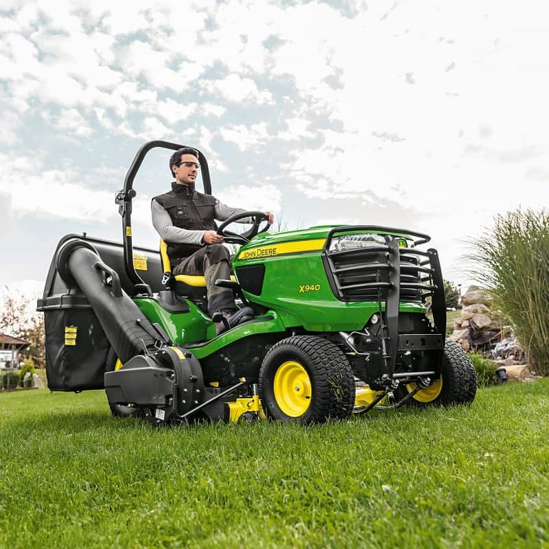 découvrez tout ce qu'il faut savoir sur le coût des tracteurs tondeuses. comparez les prix, les marques et les modèles pour faire le meilleur choix selon votre budget et vos besoins d'entretien de jardin.