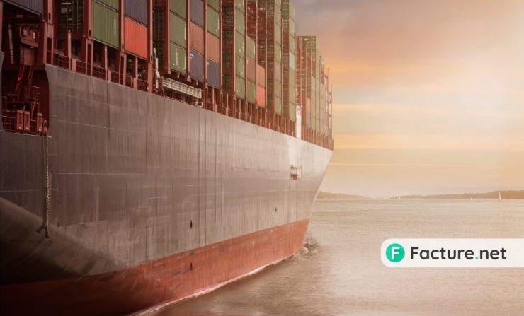 découvrez notre guide essentiel sur les incoterms, les règles fondamentales du commerce international qui régissent les responsabilités des acheteurs et des vendeurs. apprenez à naviguer dans le monde du transport et de la logistique avec notre analyse claire et concise.