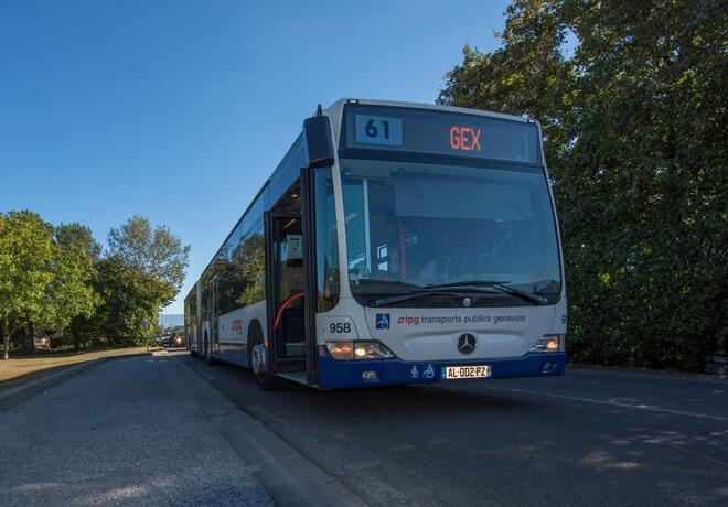 découvrez nos services de transport à divonne-les-bains, adaptés à tous vos besoins de mobilité. que ce soit pour des trajets quotidiens, des excursions ou des transferts, notre équipe professionnelle assure un service rapide et fiable pour vous déplacer en toute sérénité.