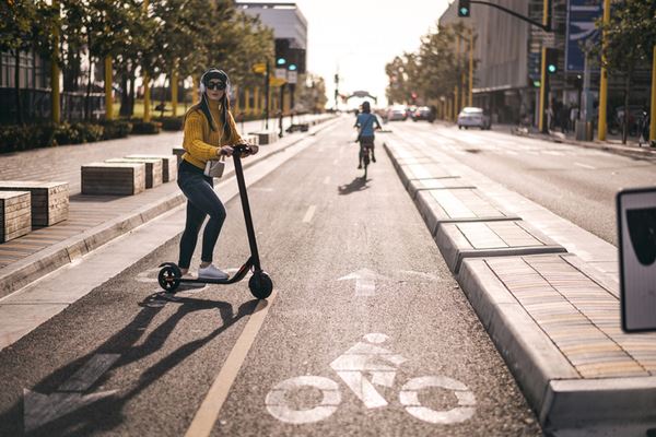 découvrez les enjeux et les solutions innovantes en matière de mobilité urbaine. explorez comment les villes peuvent améliorer le transport, réduire la congestion et promouvoir des alternatives durables pour un avenir plus écologique.