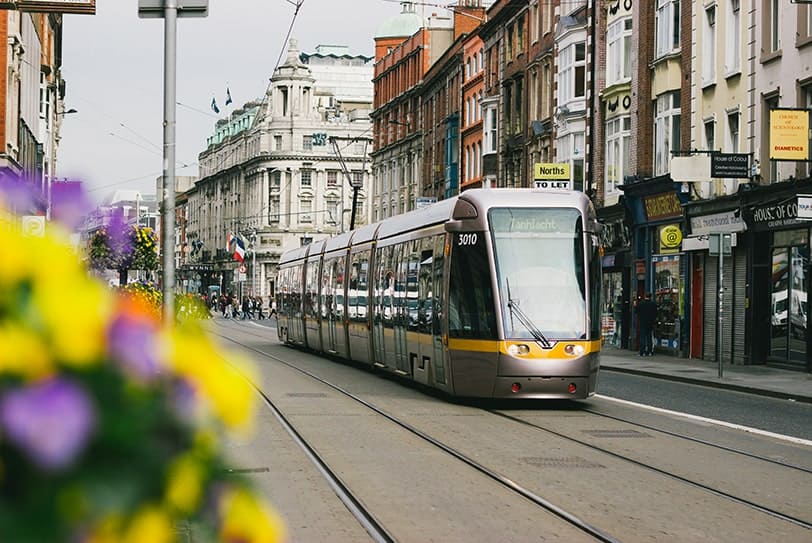 découvrez des solutions de transports durables qui préservent l'environnement tout en optimisant vos déplacements. informez-vous sur les initiatives écologiques, les technologies innovantes et les avantages d'adopter des modes de transport responsables.