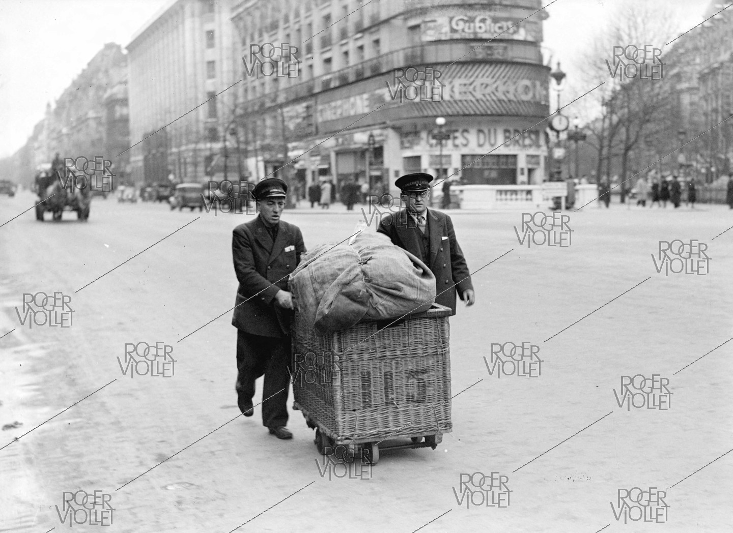 découvrez notre sélection de magasins offrant des services de livraison rapide et fiable. profitez d'une expérience de shopping pratique depuis chez vous avec un large choix de produits à portée de clic.