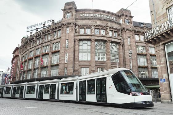 découvrez le meilleur des options de transport à strasbourg ! prenez connaissance des tramways, bus, vélos et services de covoiturage qui facilitent vos déplacements dans cette belle ville alsacienne.