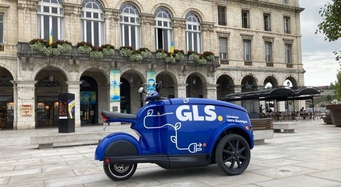 découvrez les transporteurs gls et leur secteur d'activité, en explorant l'efficacité et la fiabilité de leurs services de livraison. apprenez comment ces professionnels du transport contribuent à optimiser la logistique et à satisfaire les besoins des entreprises et des particuliers.