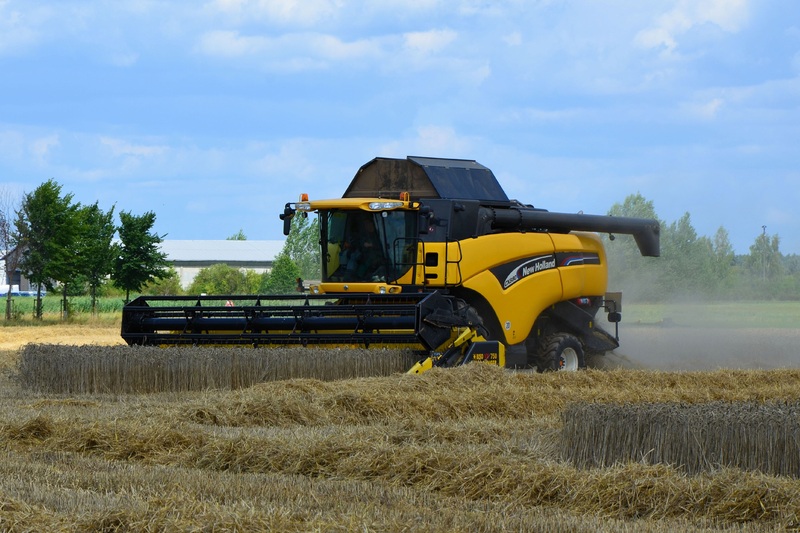 découvrez les meilleurs prix des moissonneuses-batteuses sur le marché. comparez les modèles et trouvez l'équipement agricole adapté à vos besoins, tout en profitant d'offres attractives pour optimiser votre récolte.