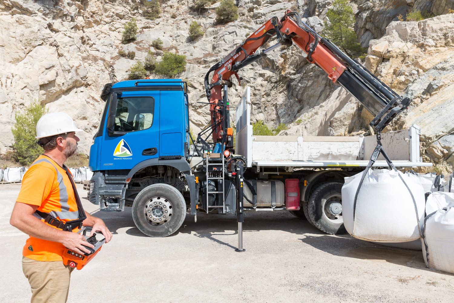 découvrez boz transport, votre spécialiste en transport de colis et palettes. profitez d'un service rapide, fiable et adapté à vos besoins logistiques. contactez-nous pour des solutions sur mesure !