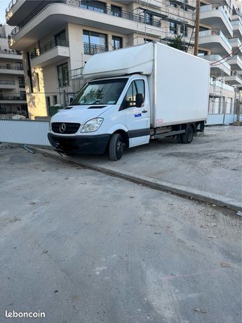 découvrez les services professionnels de déménagement dans l'essonne. nos déménageurs expérimentés vous garantissent un déménagement rapide, sécurisé et sans stress, que ce soit pour un appartement ou une maison. obtenez un devis personnalisé dès aujourd'hui !