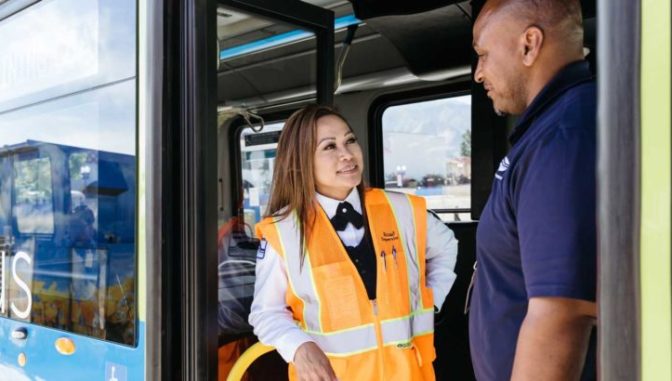 découvrez les étapes essentielles pour devenir chauffeur greffier en france. formation, compétences requises et perspectives de carrière sont au programme. lancez-vous dans cette profession essentielle au service de la justice.