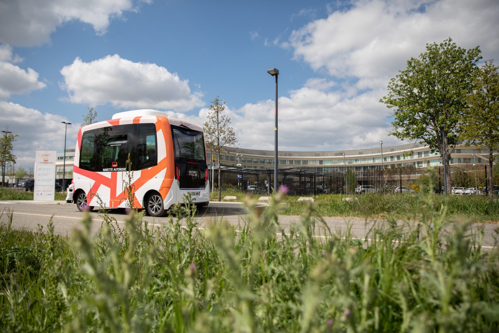 découvrez les enjeux de l'intermodalité dans le secteur du transport : efficacité, durabilité et intégration des modes de transport pour une mobilité optimale.