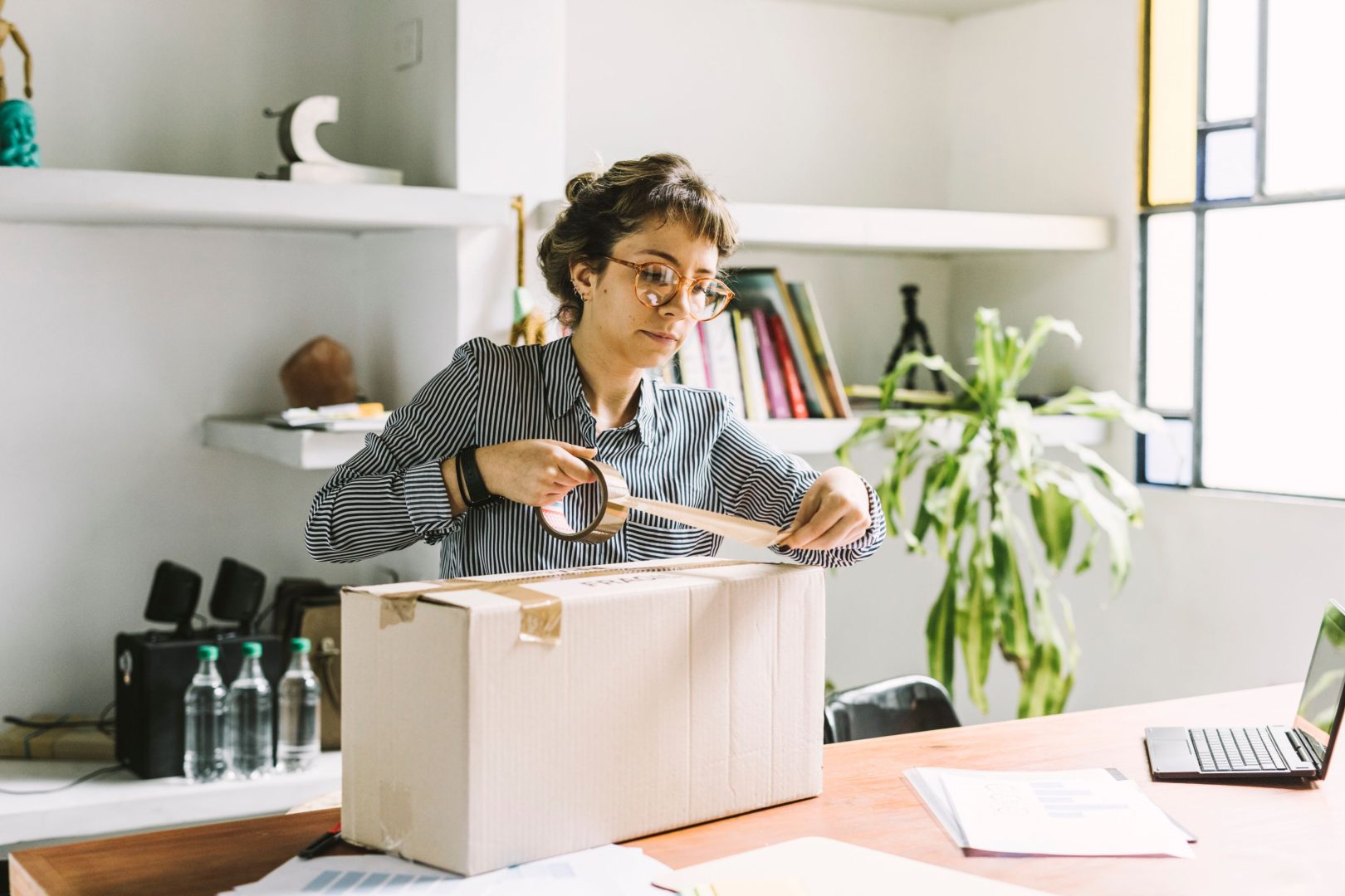 découvrez nos solutions économiques pour l'envoi de colis lourds. profitez de tarifs compétitifs et d'un service rapide, fiable et adapté à vos besoins. expédiez vos marchandises facilement et à moindre coût.